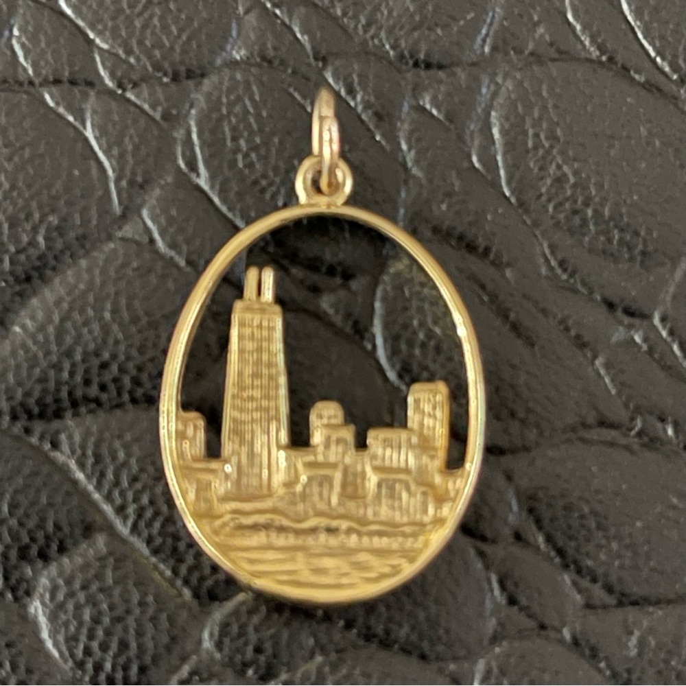 14kt. Yellow Gold Chicago Skyline Charm